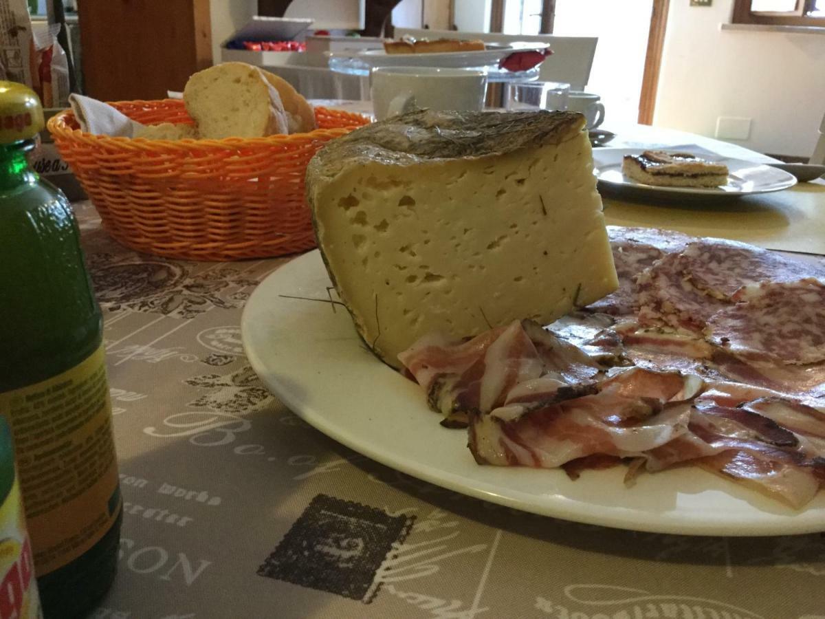 Agriturismo Crodi Miane Buitenkant foto